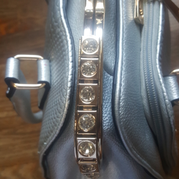 Handbag - Picture 6 of 16